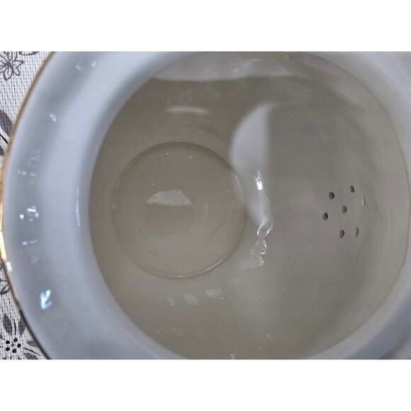 Grace Teaware Floral Teapot with Lid | White Porcelain | Gold Trim - Picture 11 of 15